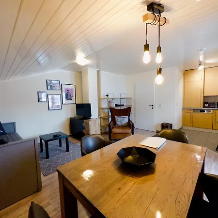 Alpzloft * Τσελ αμ Ζέε